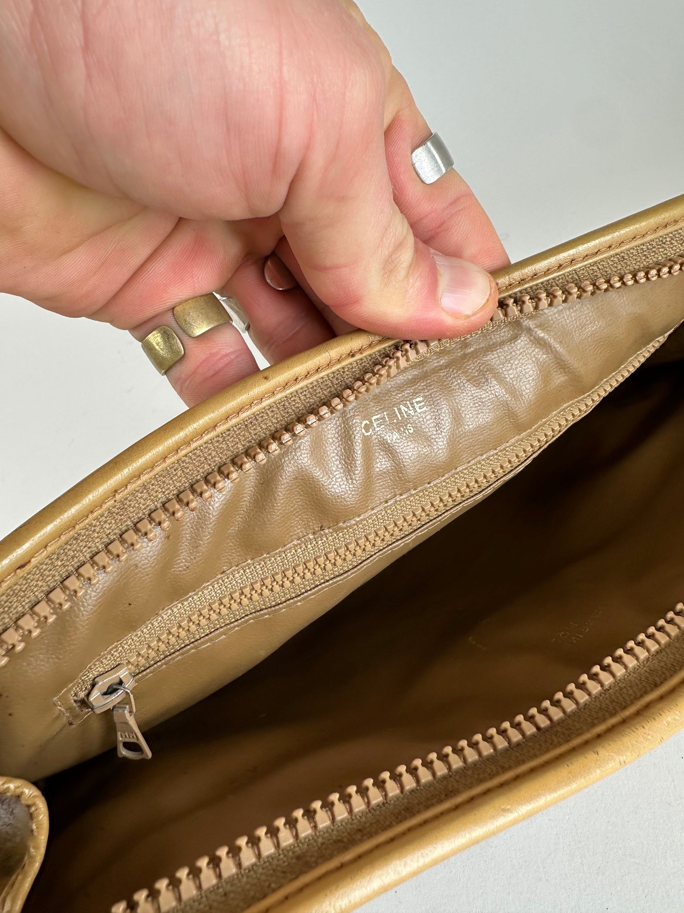 Celine Vintage Triomphe Monogram Leather Clutch Beige Gold Brown Size ONE SIZE - 4 Thumbnail
