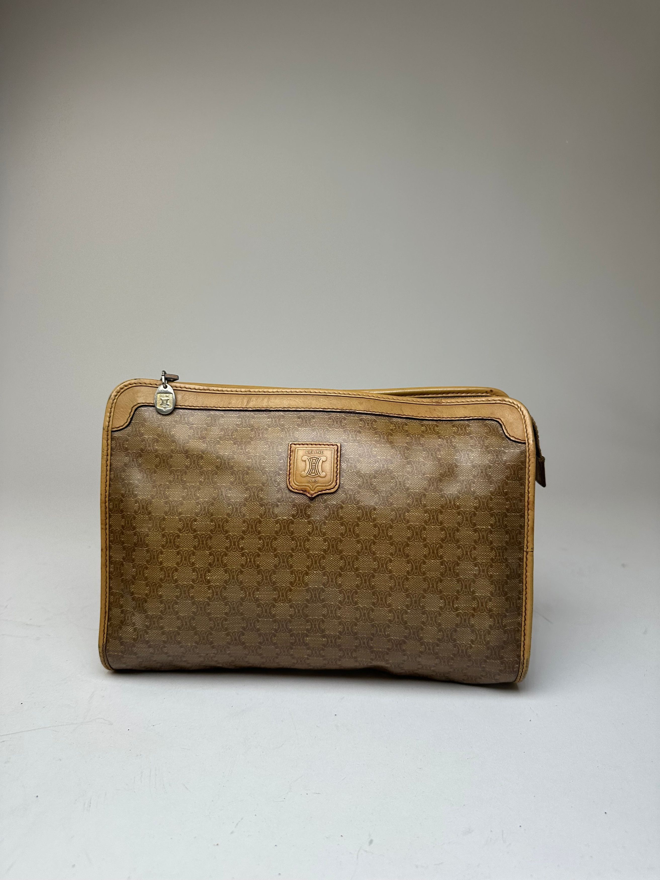 Celine Vintage Triomphe Monogram Leather Clutch Beige Gold Brown Size ONE SIZE - 6 Thumbnail