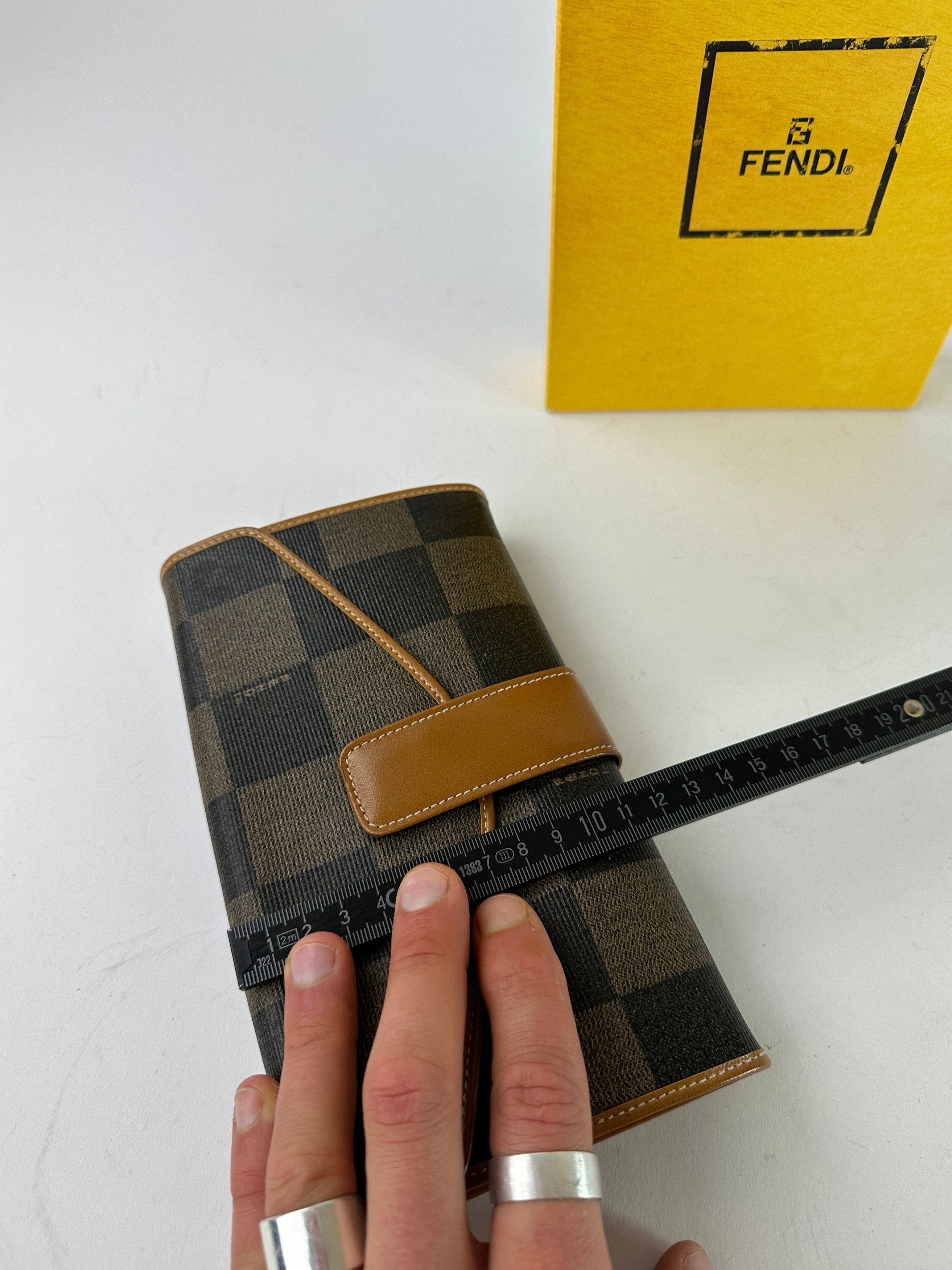 Fendi Vintage Roma Leather Checked Clutch Brown Size ONE SIZE - 10 Thumbnail