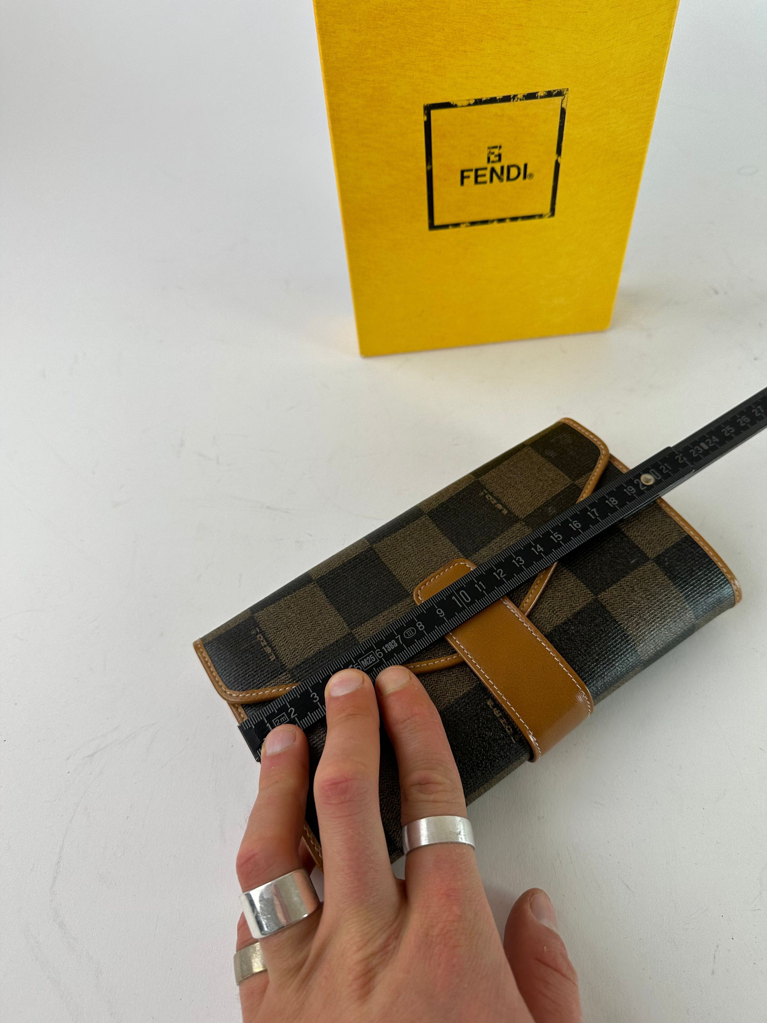 Fendi Vintage Roma Leather Checked Clutch Brown Size ONE SIZE - 8 Thumbnail