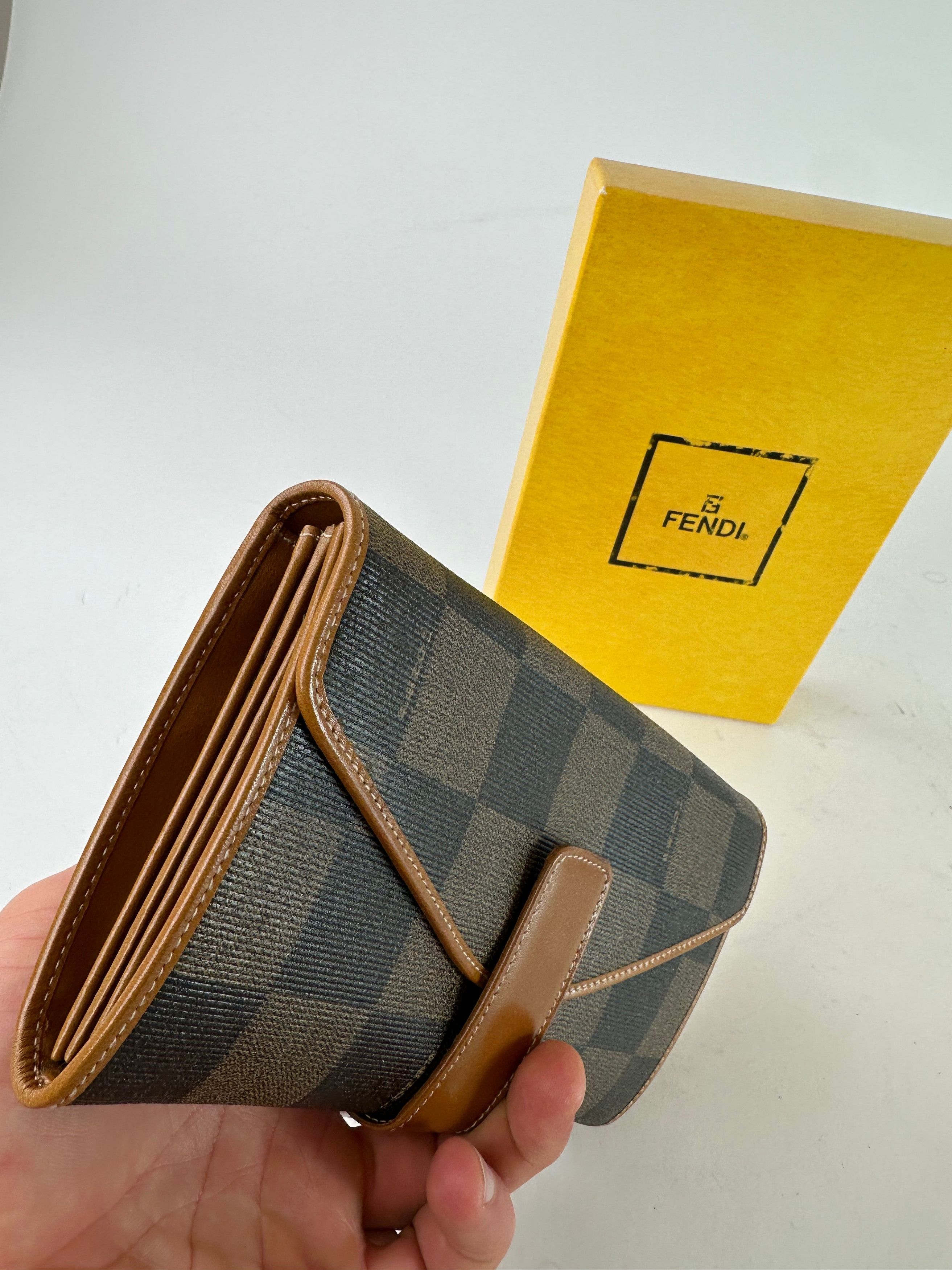 Fendi Vintage Roma Leather Checked Clutch Brown Size ONE SIZE - 12 Thumbnail