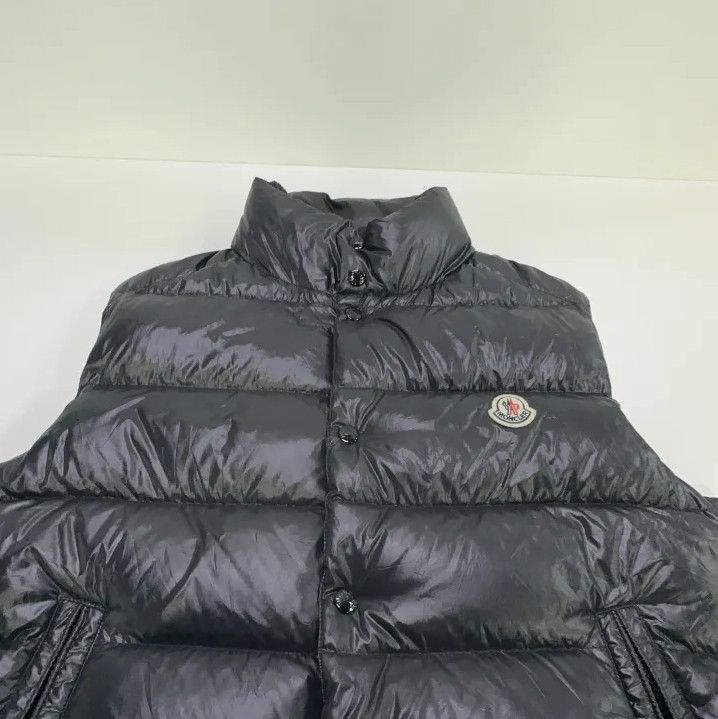 Moncler Moncler FW21 Tib Logo Paint Finish Down Vest Size US XXL / EU 58 / 5 - 8 Thumbnail
