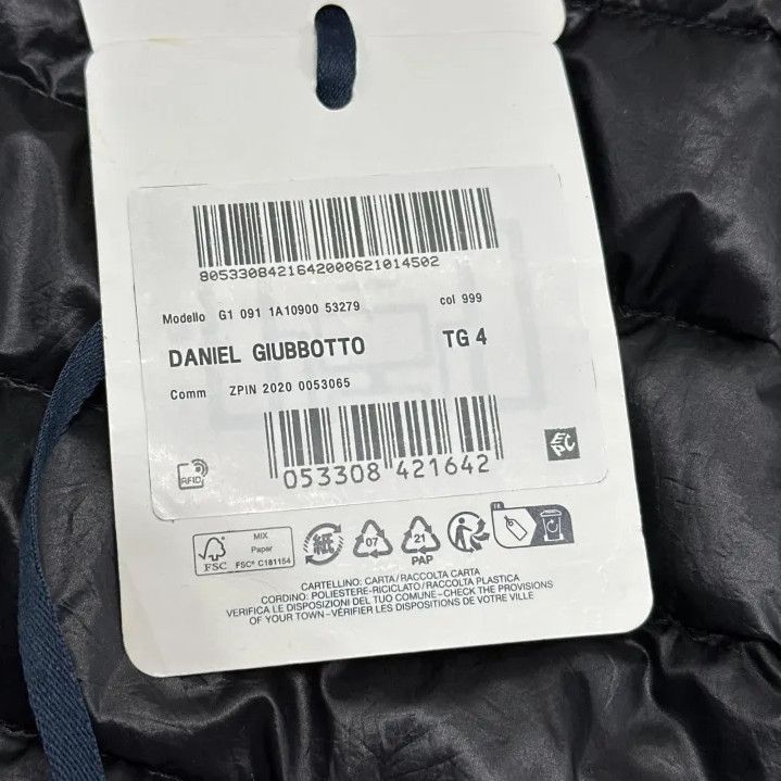 Moncler Moncler Daniel Series Ultra-Light Nylon Puffer Jacket Size US XL / EU 56 / 4 - 4 Thumbnail