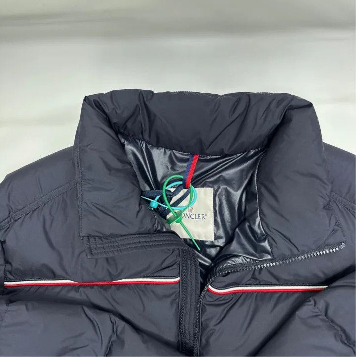 Moncler Moncler Bouvaque Short Striped Goose Down Jacket Size US XXL / EU 58 / 5 - 7 Thumbnail