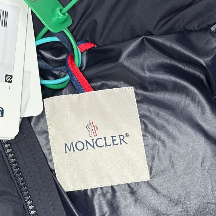 Moncler Moncler Bouvaque Short Striped Goose Down Jacket Size US XXL / EU 58 / 5 - 2 Thumbnail