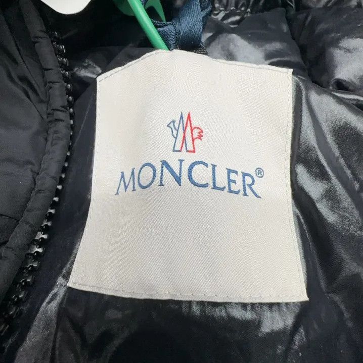 Moncler Moncler Montcla FW22 Solid Logo Hooded Down Jacket Size US S / EU 44-46 / 1 - 2 Thumbnail
