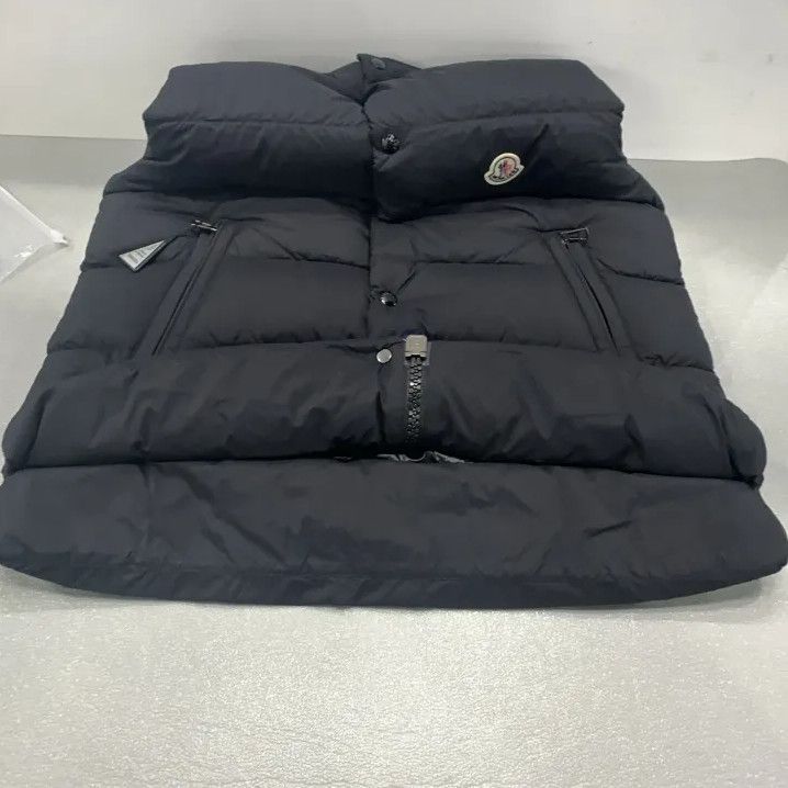 Moncler Moncler Tibb Series Lightweight Down Vest Size US L / EU 52-54 / 3 - 8 Thumbnail
