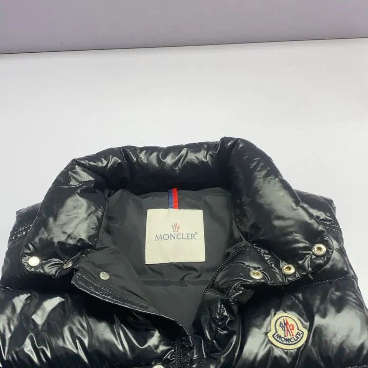 Moncler Moncler Kids Black Puffer Vest with Badge Size US L / EU 52-54 / 3 - 7 Thumbnail