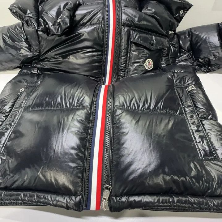 Moncler Moncler Montbeliard Short Hooded Down Jacket Size US XL / EU 56 / 4 - 12 Thumbnail