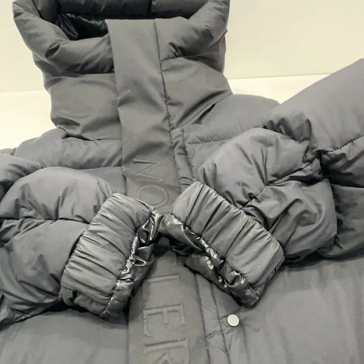 Moncler Moncler Madeira Series Short Down Jacket Size US XL / EU 56 / 4 - 15 Thumbnail