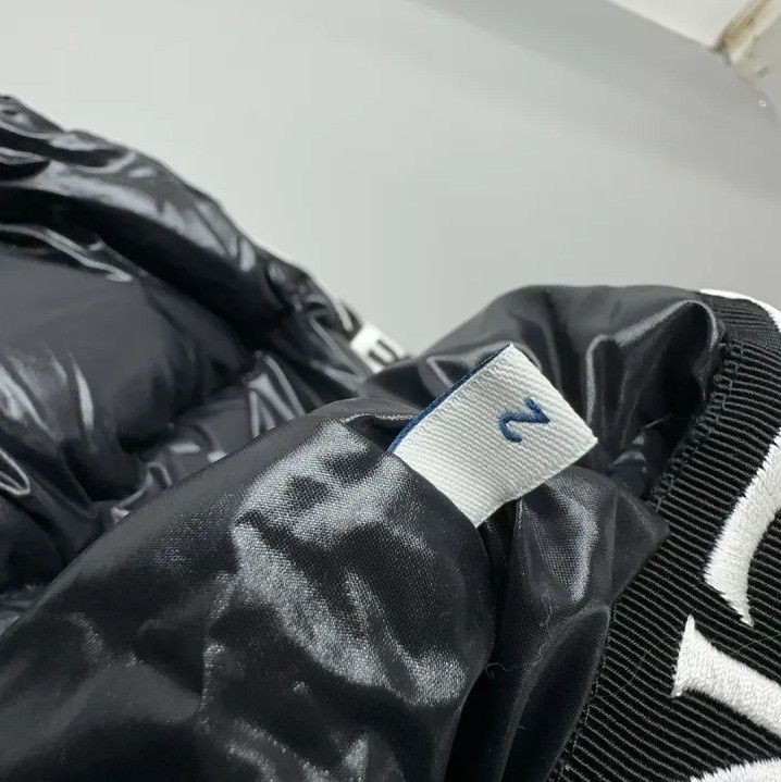 Moncler Moncler Montcla Logo Trim Hooded Down Jacket Size US M / EU 48-50 / 2 - 4 Thumbnail