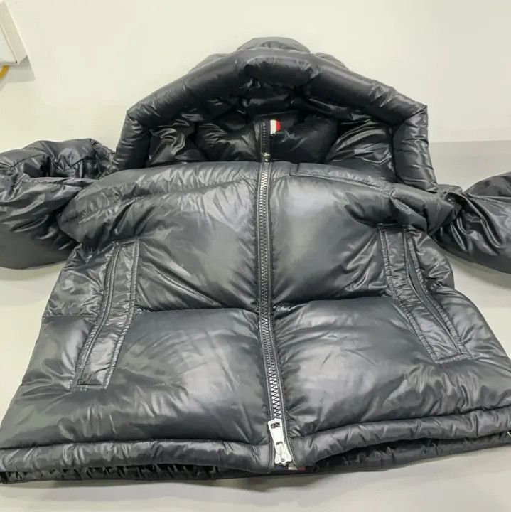 Moncler Moncler Montbeliard Series Hooded Short Down Jacket Size US M / EU 48-50 / 2 - 9 Thumbnail