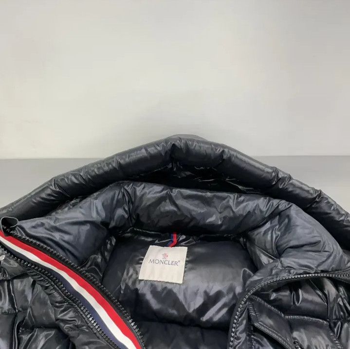 Moncler Moncler Montbeliard Series Hooded Short Down Jacket Size US M / EU 48-50 / 2 - 14 Thumbnail