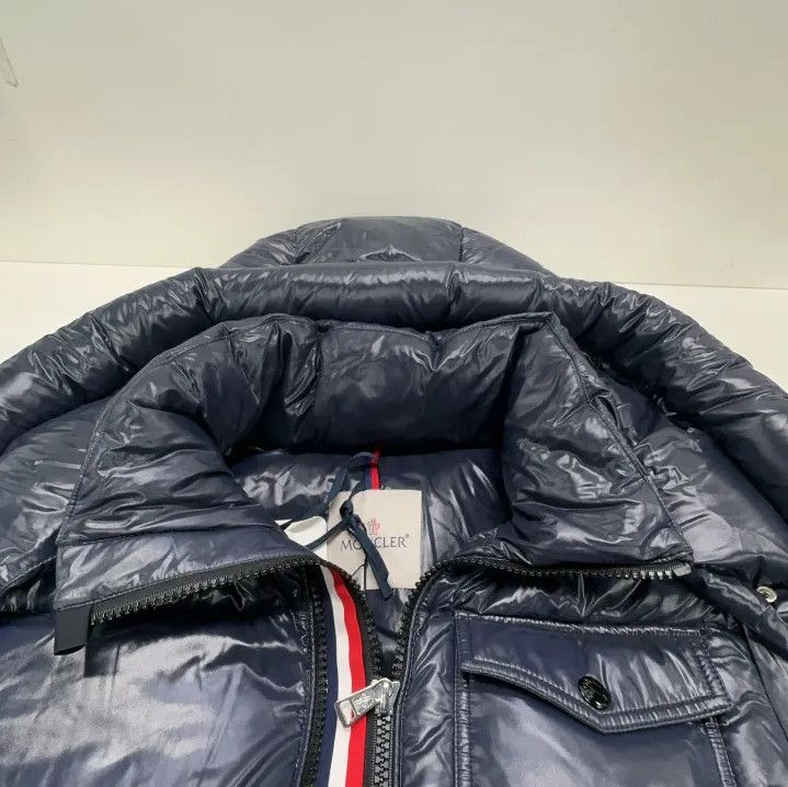 Moncler Moncler Montbeliard Short Hooded Down Jacket Size US XL / EU 56 / 4 - 9 Thumbnail