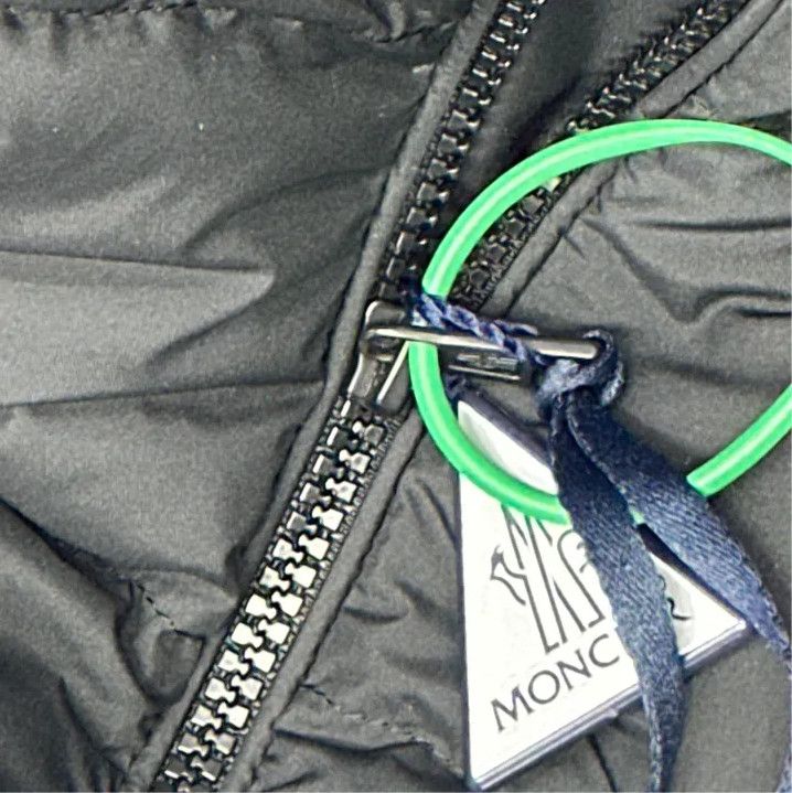 Moncler Moncler FW25 Montbrocq Logo Short Down Jacket Size US L / EU 52-54 / 3 - 5 Thumbnail