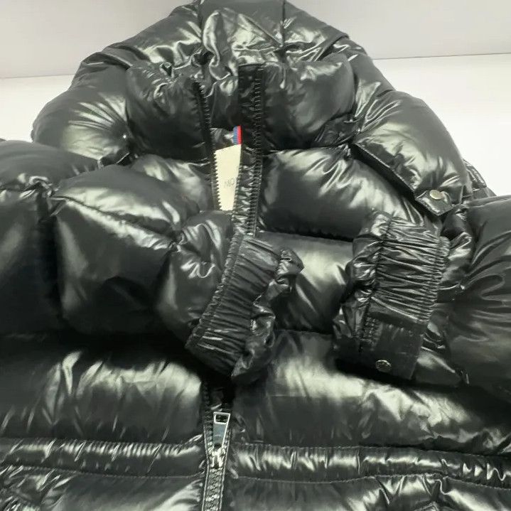 Moncler Moncler Kids Solid Logo Zip Puffer Jacket Size US M / EU 48-50 / 2 - 10 Thumbnail
