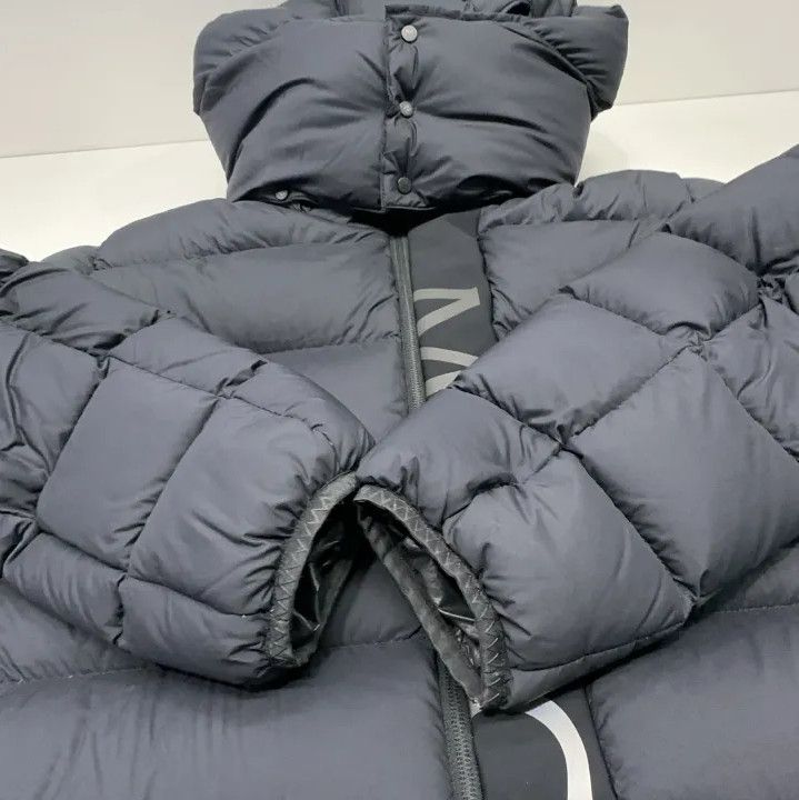 Moncler Moncler Ume Series Hooded Short Down Jacket Size US XL / EU 56 / 4 - 17 Thumbnail