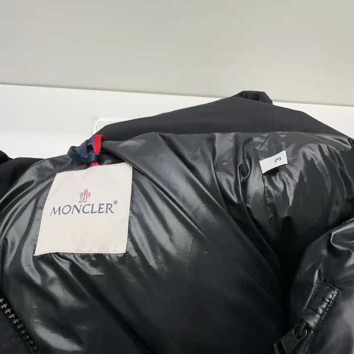 Moncler Moncler Fornas Detachable Hood Short Down Jacket Size US L / EU 52-54 / 3 - 3 Thumbnail