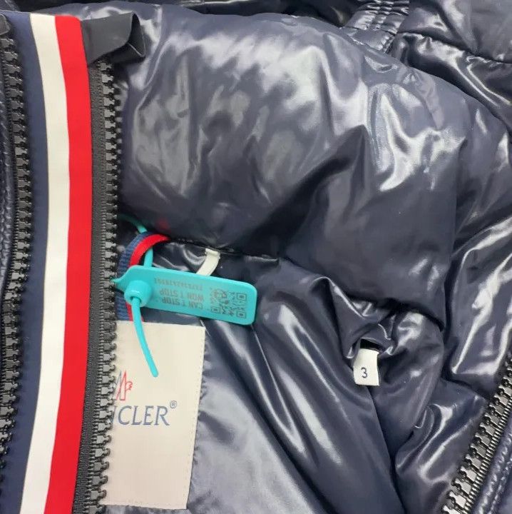 Moncler Moncler Montbeliard Short Hooded Down Jacket Size US L / EU 52-54 / 3 - 2 Thumbnail