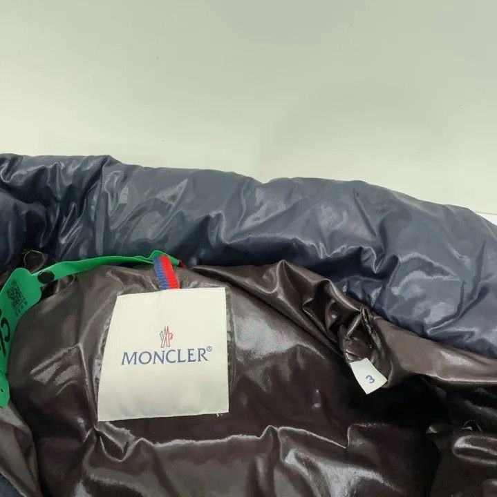 Moncler Fashion Item Size US L / EU 52-54 / 3 - 4 Thumbnail