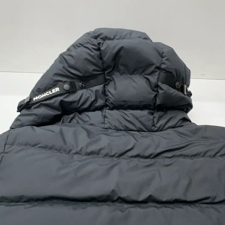 Moncler Moncler FW25 Laveraet Loose Logo Hooded Short Down Jacket Size US S / EU 44-46 / 1 - 4 Thumbnail