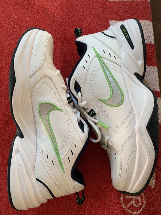 Seahawks shop air monarchs