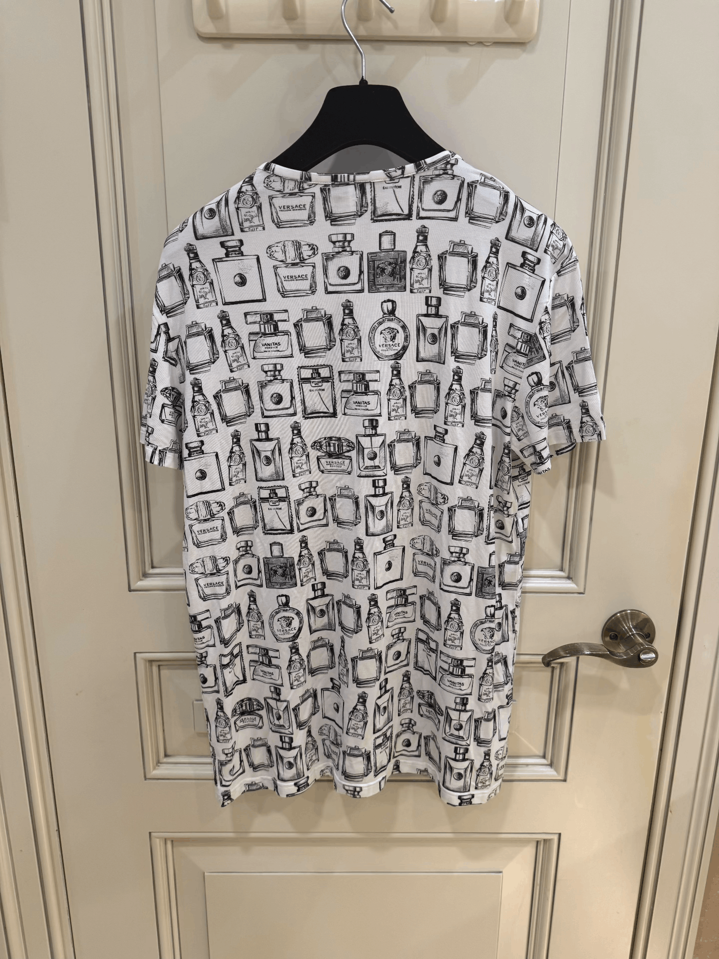 Versace Versace Classic Perfume Bottle Print T-shirt Size L / US 10 / IT 46 - 5 Thumbnail