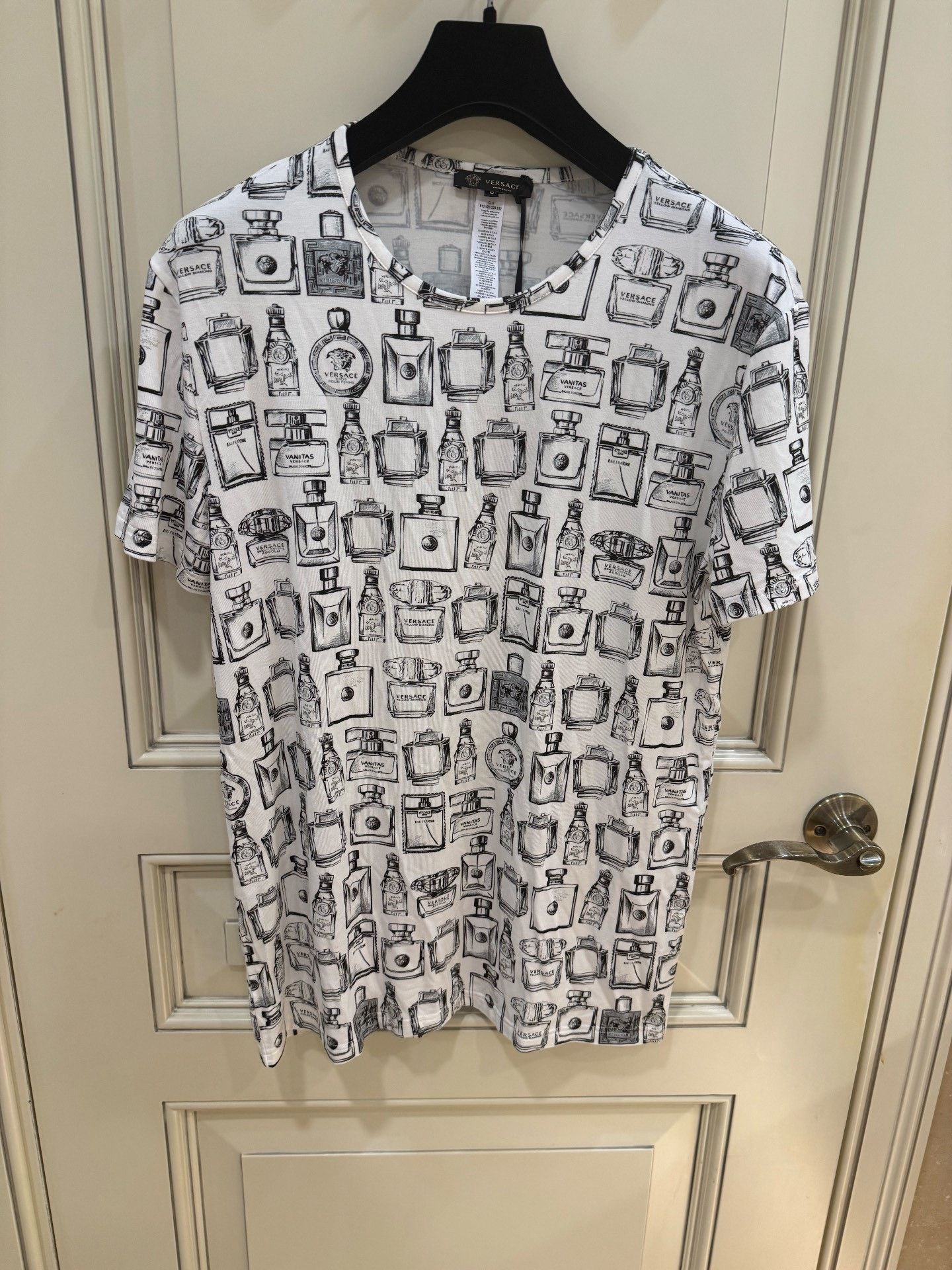 Versace Versace Classic Perfume Bottle Print T-shirt Size L / US 10 / IT 46 - 8 Thumbnail