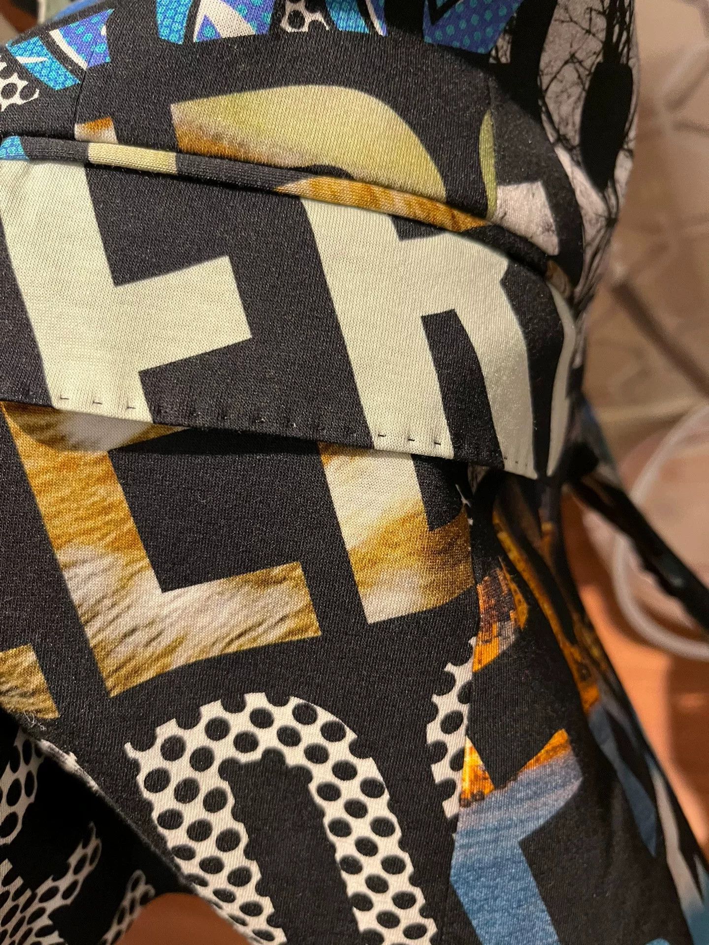 Moschino Moschino Limited Color Print Casual Suit Size US M / EU 48-50 / 2 - 9 Thumbnail