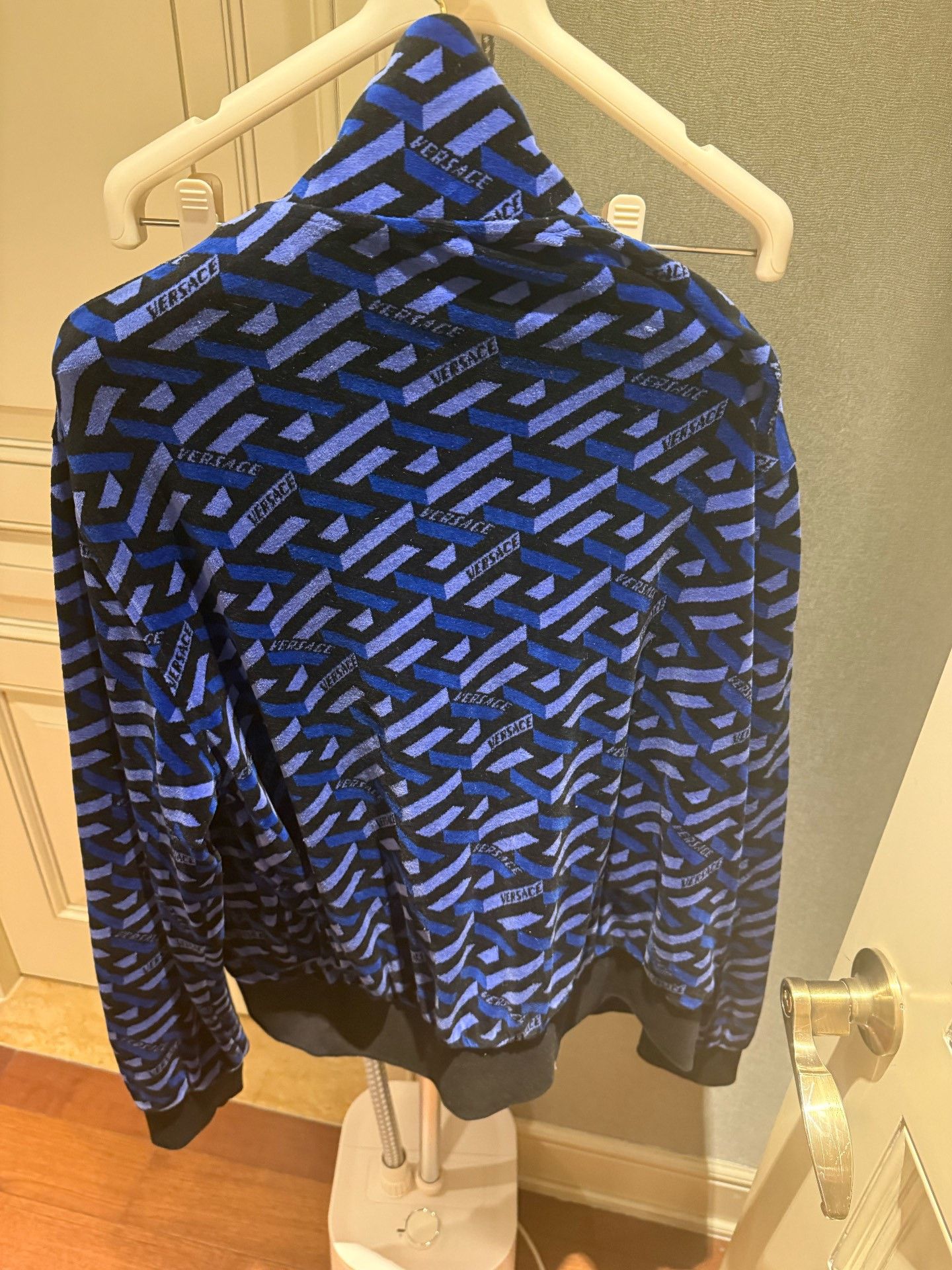 Versace Versace Blue Velvet Logo Jacket Size US M / EU 48-50 / 2 - 8 Thumbnail