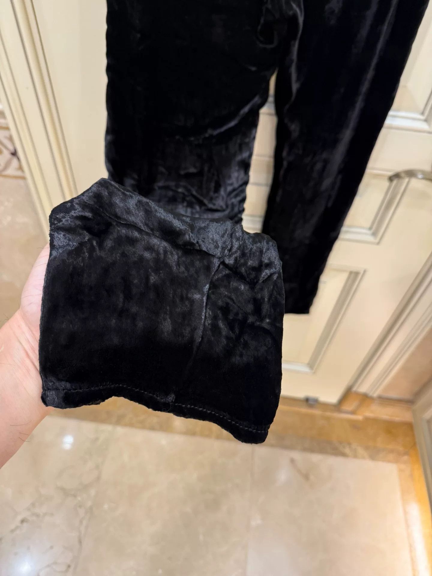 Saint Laurent Paris Saint Laurent Paris Black Velvet Jeans 30 Size US 30 / EU 46 - 6 Thumbnail