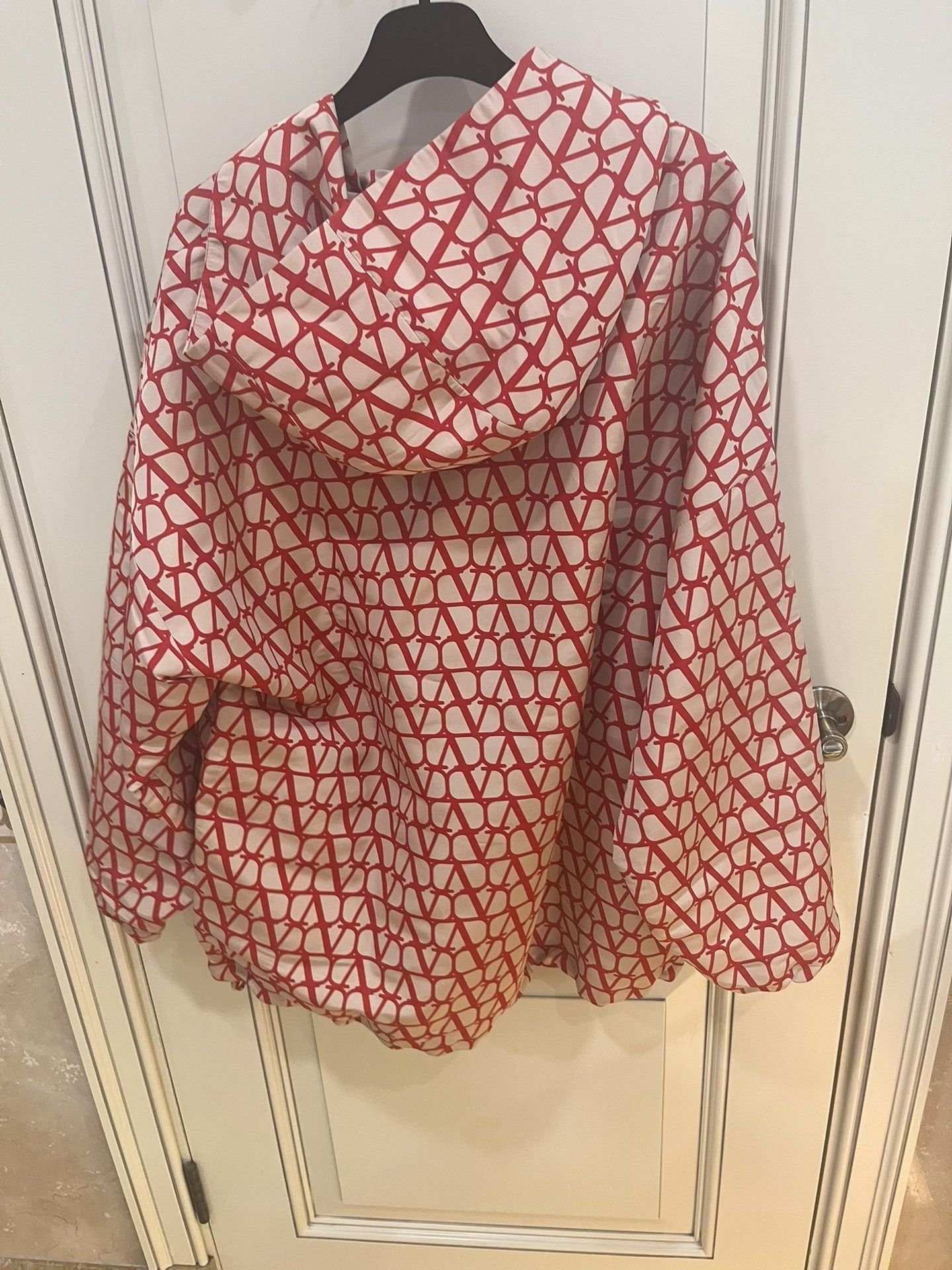 Valentino Valentino Red Logo Print Silk Hooded Jacket Size US S / EU 44-46 / 1 - 5 Thumbnail