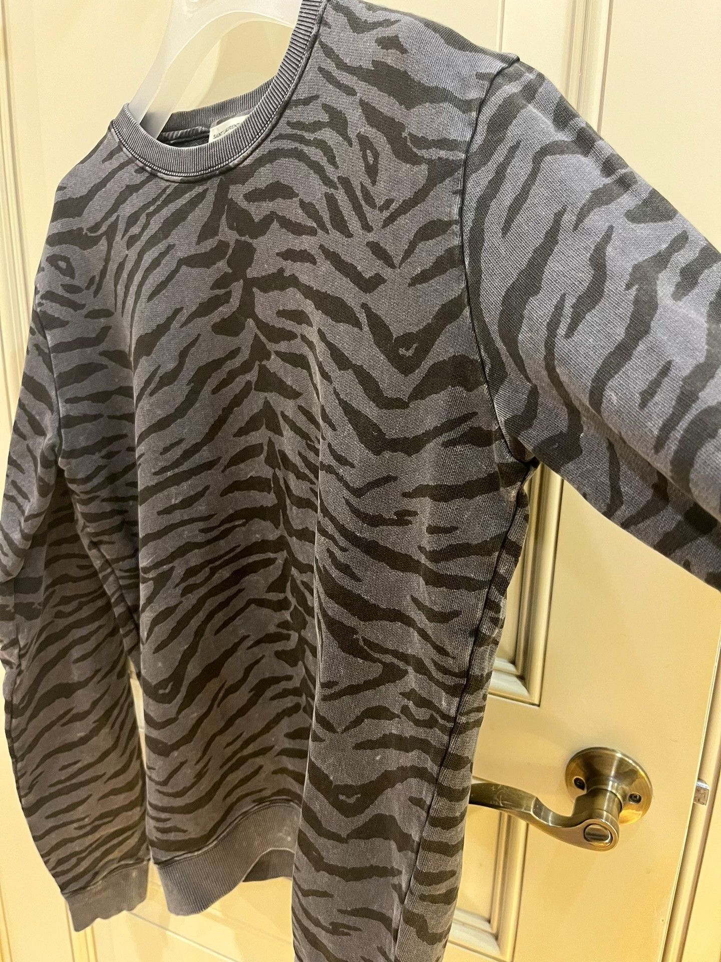 Saint Laurent Paris Saint Laurent Gray Tiger Stripe Crewneck Sweatshirt Size US M / EU 48-50 / 2 - 9 Thumbnail