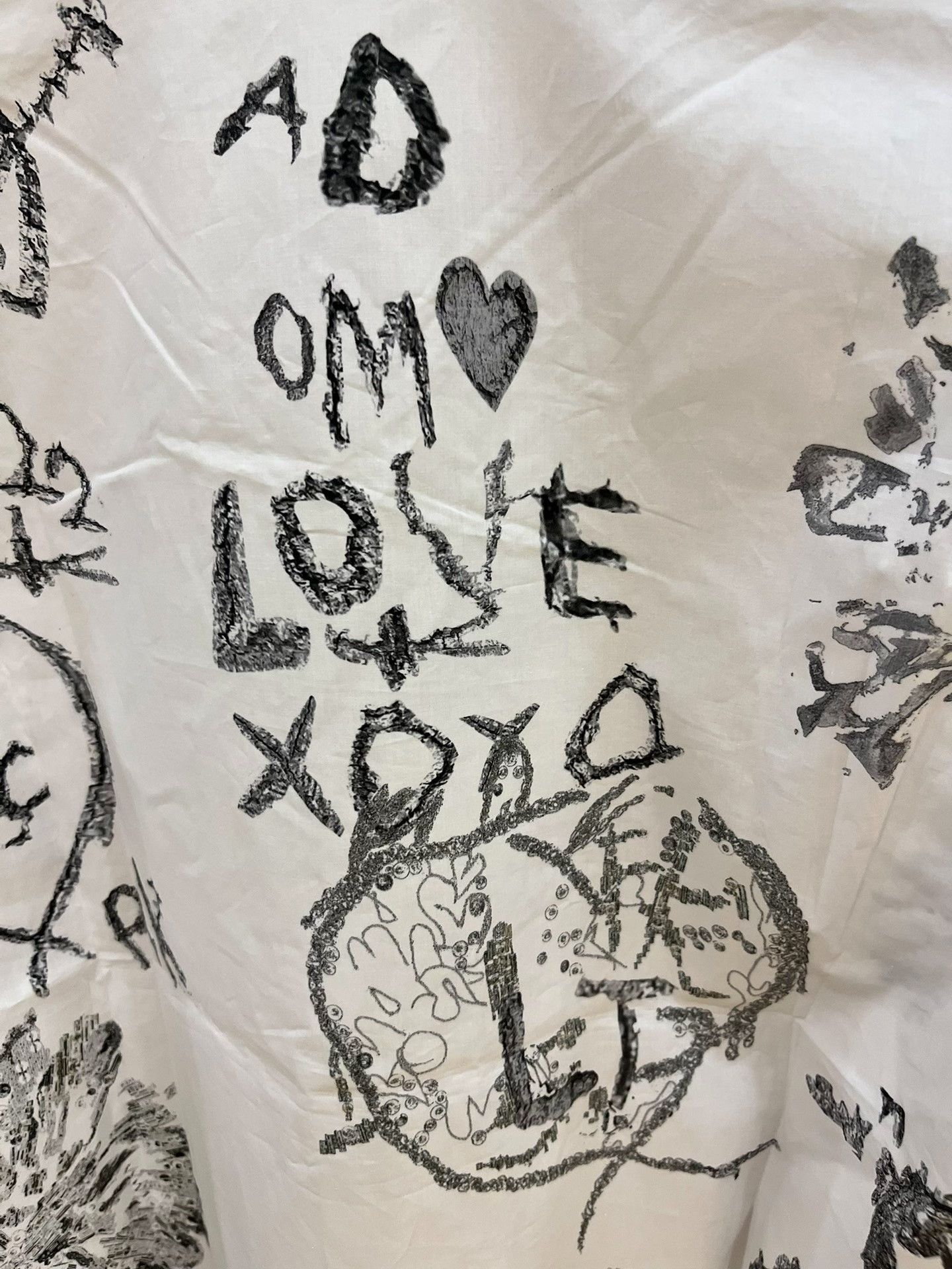 Alexander McQueen Alexander McQueen Graffiti Print White Shirt Size US XXS / EU 40 - 8 Thumbnail