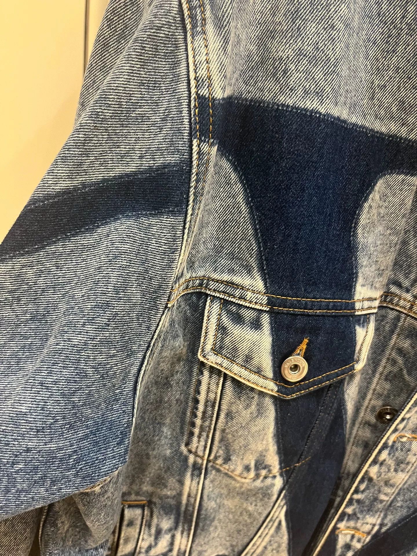 Valentino Valentino White Logo Blue Denim Jacket Size US S / EU 44-46 / 1 - 6 Thumbnail