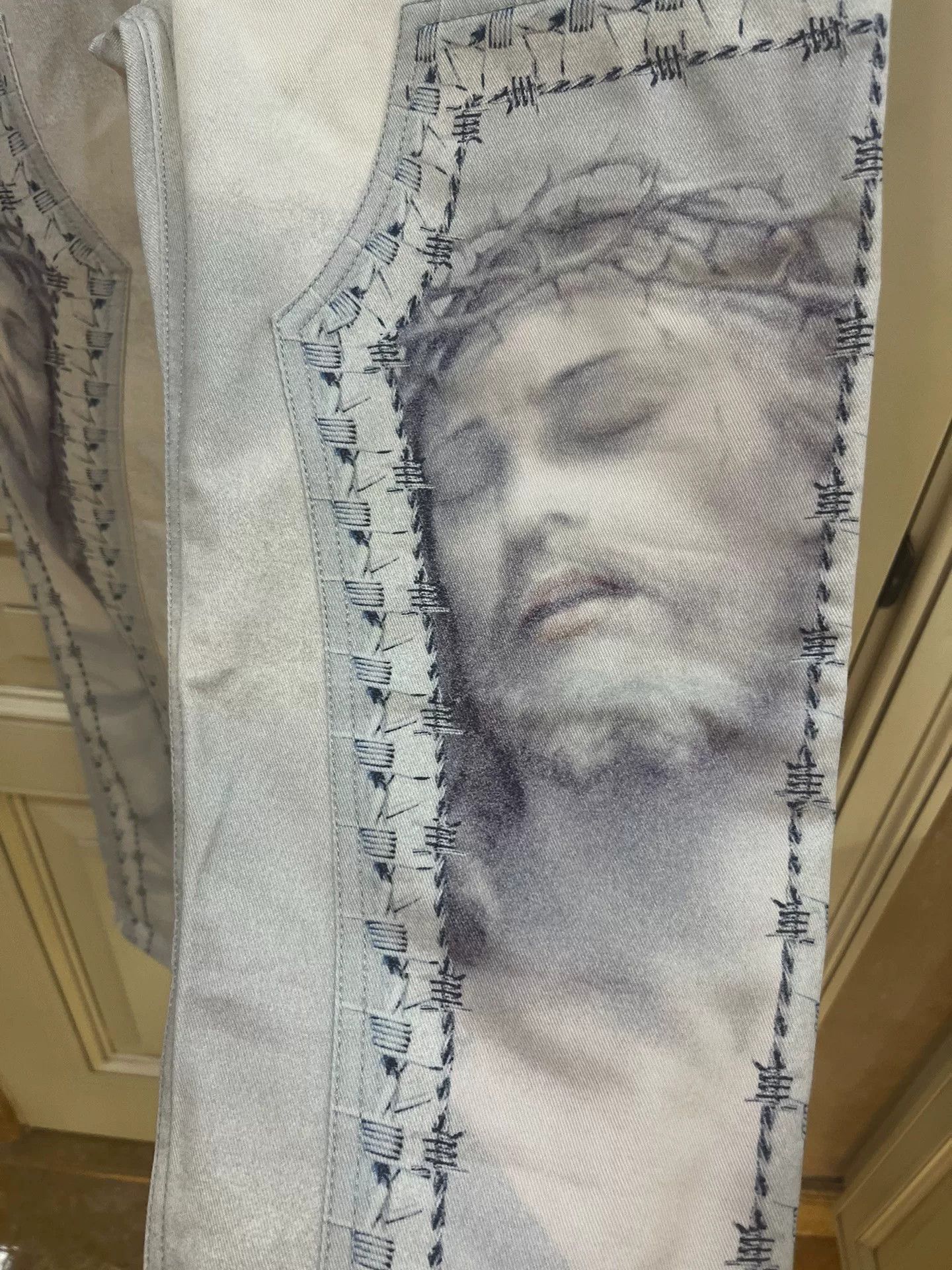 Givenchy Givenchy Jesus Icon Slim Jeans Size US 29 - 5 Thumbnail