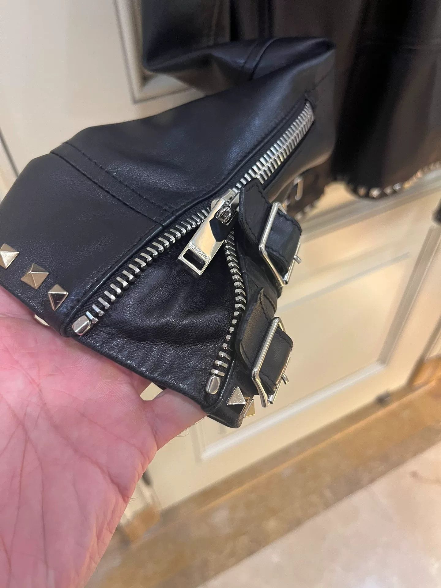 Valentino Valentino Rockstud Biker Leather Jacket Size US S / EU 44-46 / 1 - 7 Thumbnail