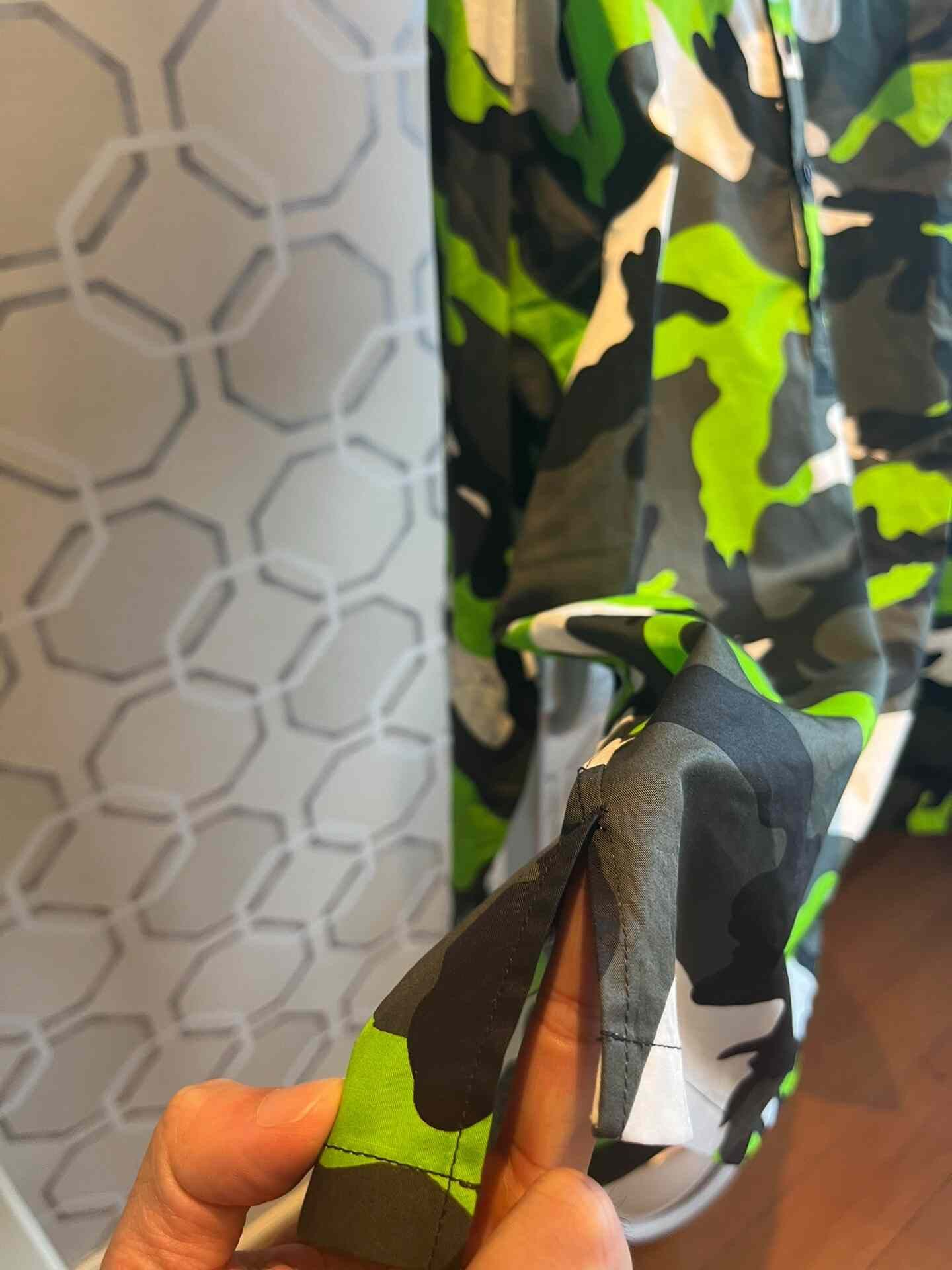 Valentino Valentino Fluorescent Green Camo Oversized Shirt Size US M / EU 48-50 / 2 - 4 Thumbnail