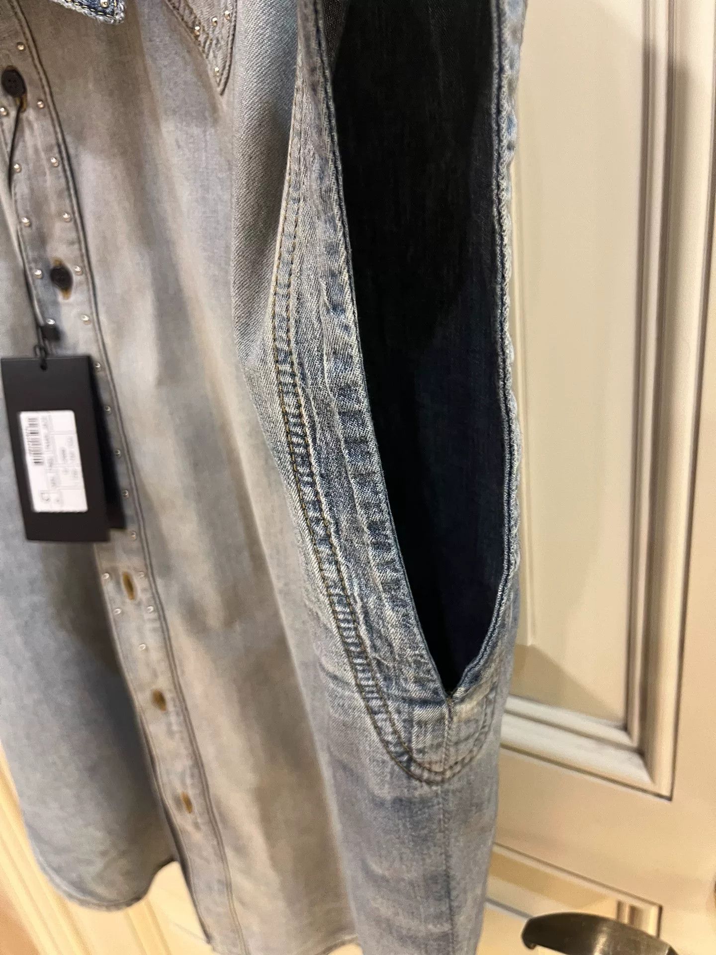 Saint Laurent Paris Saint Laurent Washed Rivet Denim Sleeveless Shirt Size US M / EU 48-50 / 2 - 8 Thumbnail