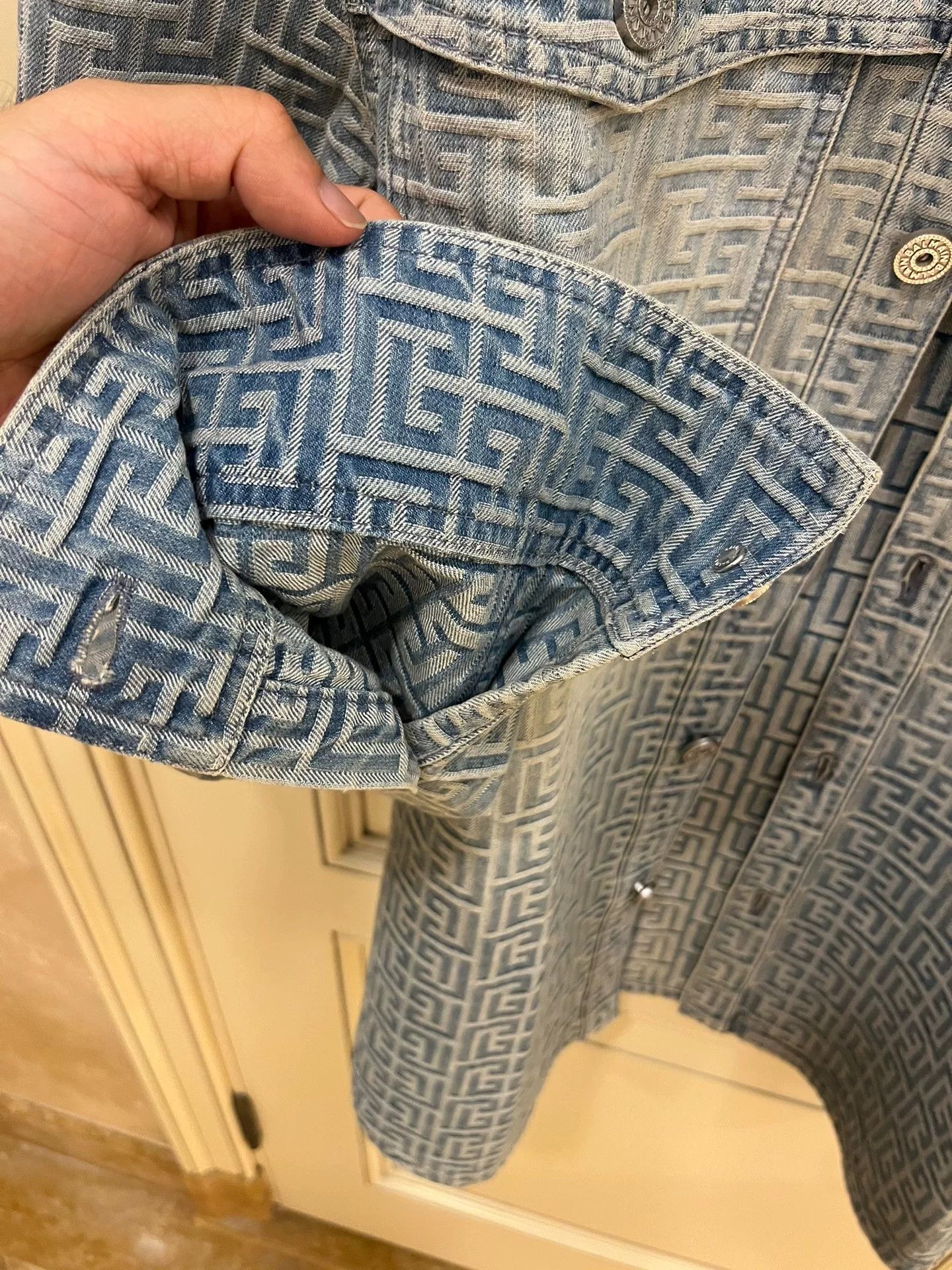 Balmain Balmain Monogram Denim Shirt Jacket Size US S / EU 44-46 / 1 - 9 Thumbnail