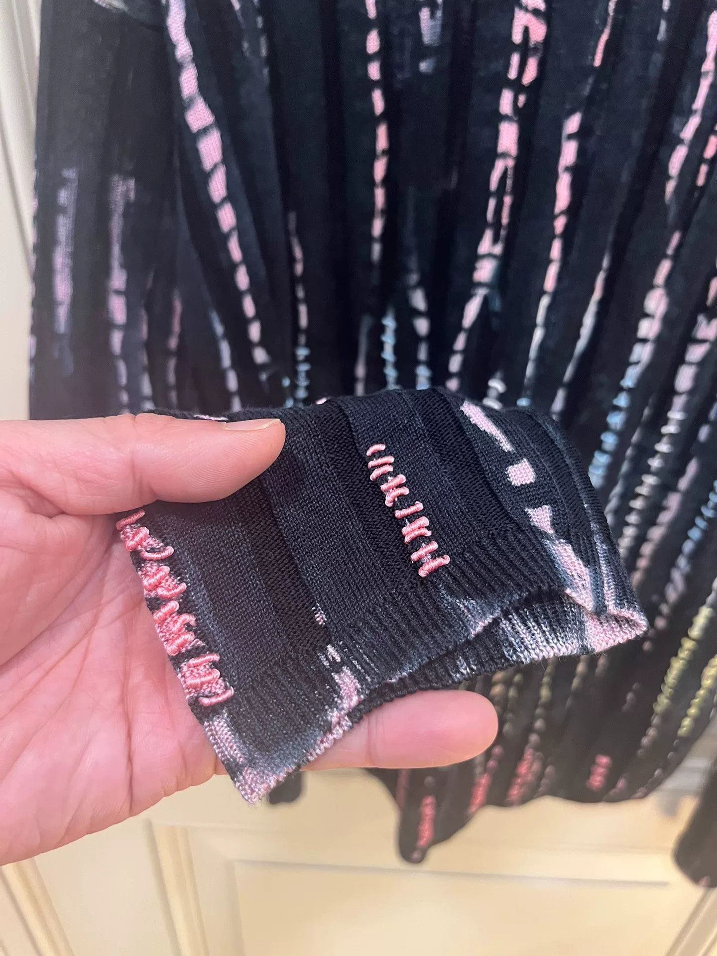 Saint Laurent Paris Saint Laurent SLP Black Tie-Dye Embroidered Knit Size US M / EU 48-50 / 2 - 9 Thumbnail