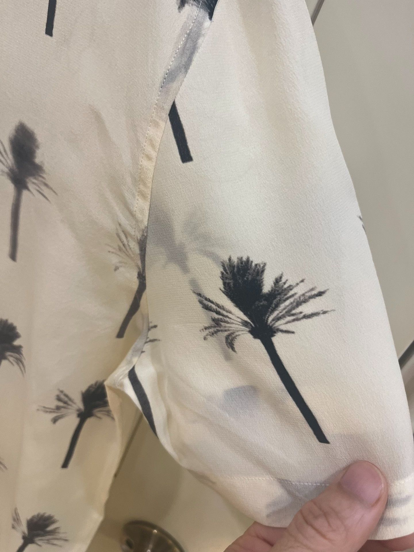 Saint Laurent Paris Saint Laurent Silk Short-Sleeve Shirt Size US XXS / EU 40 - 6 Thumbnail