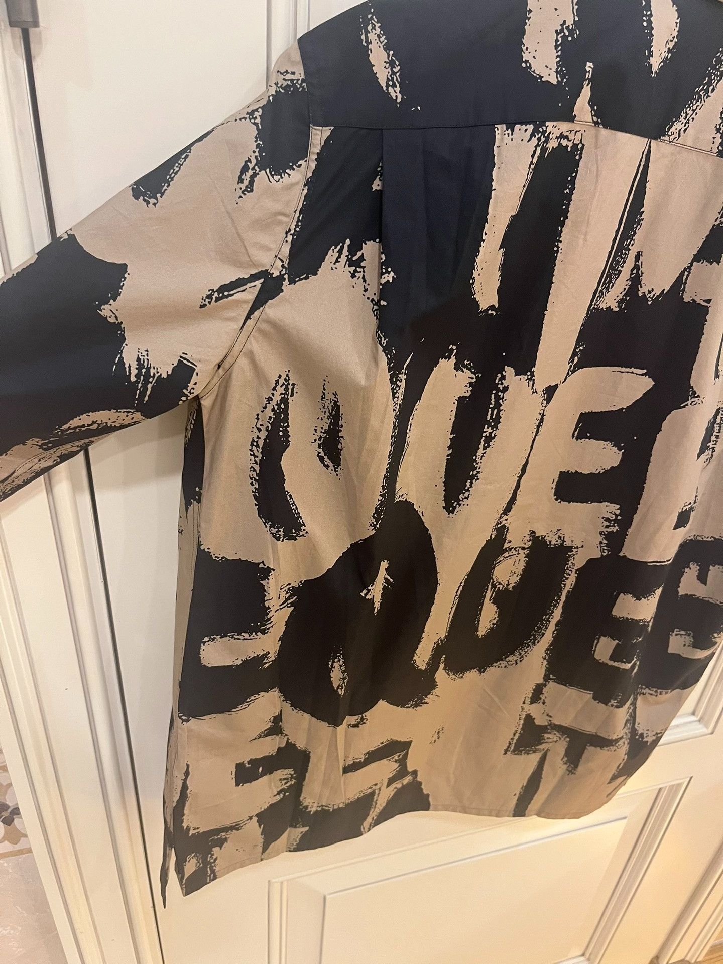 Alexander McQueen Alexander McQueen Graffiti Logo Short-Sleeve Shirt Size US XXS / EU 40 - 9 Thumbnail