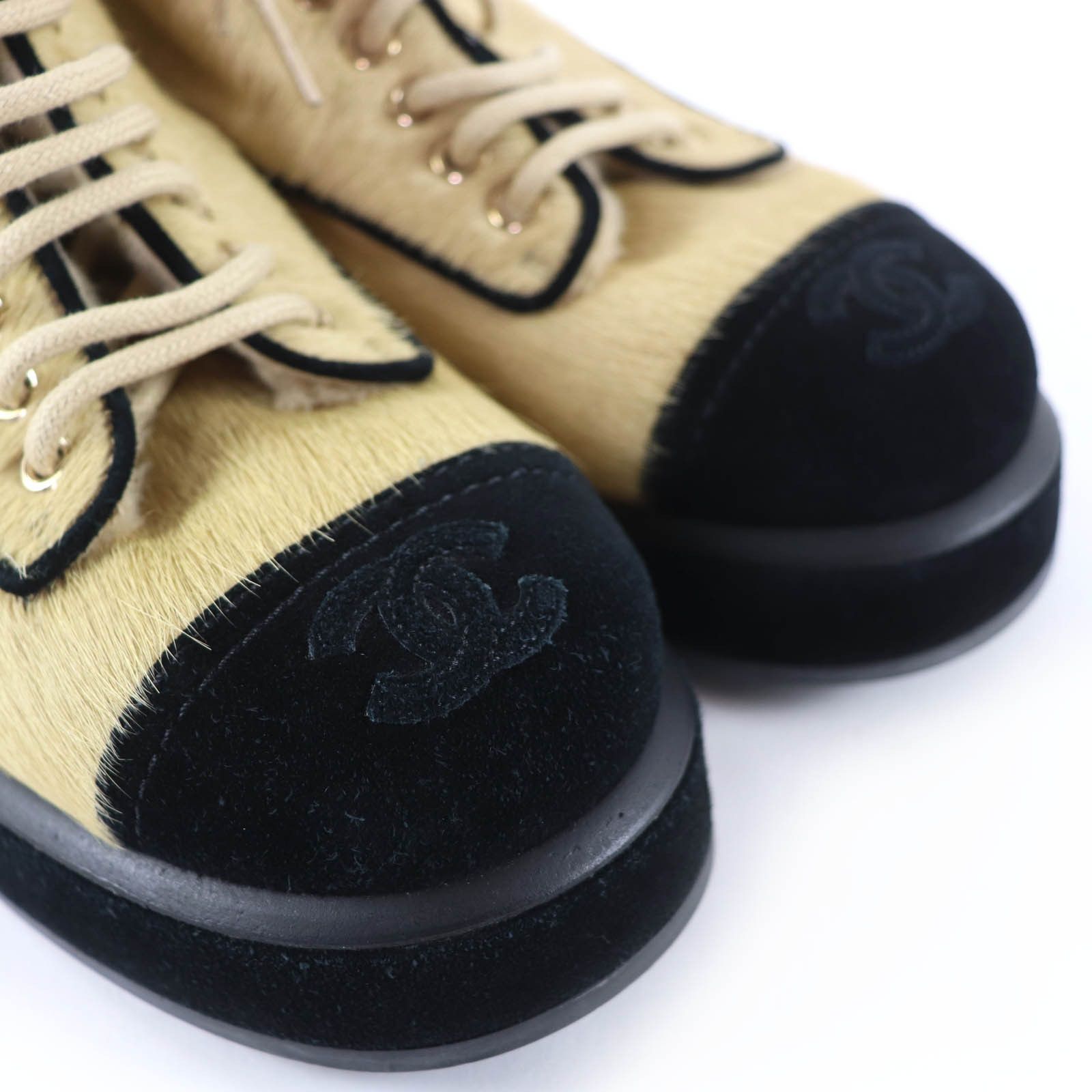 Chanel Chanel Chanel Harako Short Boots Fur Shoes DUTY FREE for USA Size ONE SIZE - 7 Thumbnail
