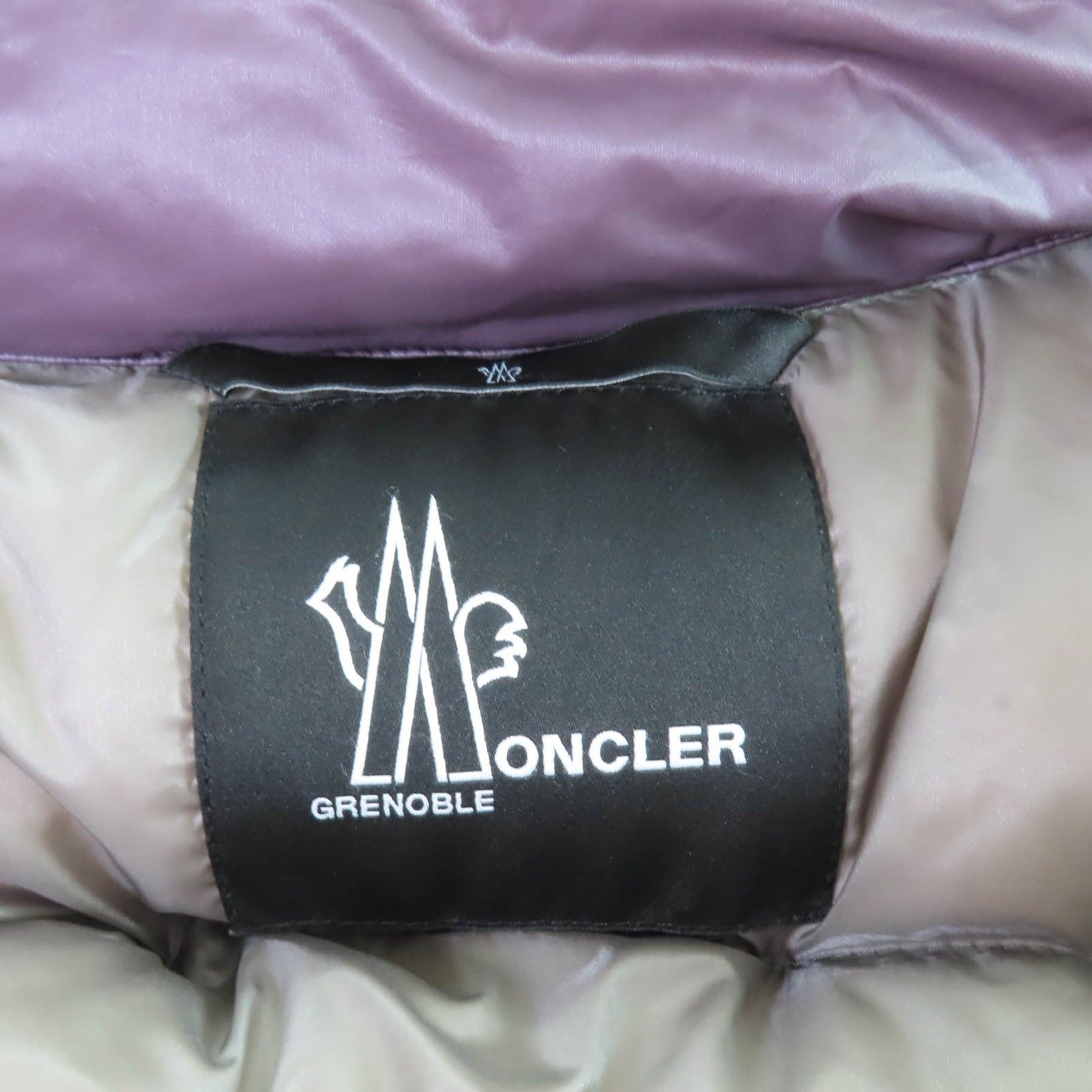 Moncler Moncler Moncler Grenoble Down Nylon Jacket Textile Outerwear DUTY FREE for USA Size ONE SIZE - 9 Thumbnail
