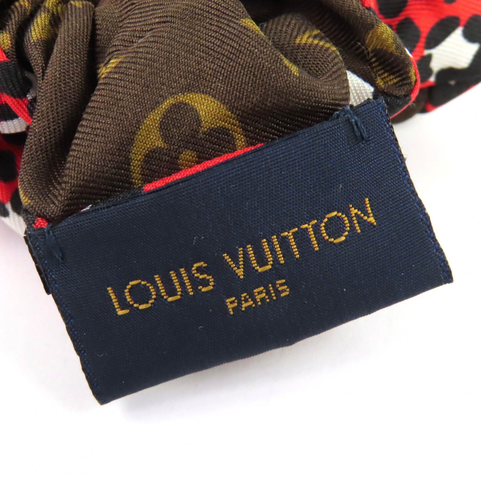 Louis Vuitton Louis Vuitton Louis Vuitton Chou Chou Be Mindful Monogram Silk Hair Scrunchie Textile Other M77011 DUTY FREE for USA Size ONE SIZE - 4 Thumbnail