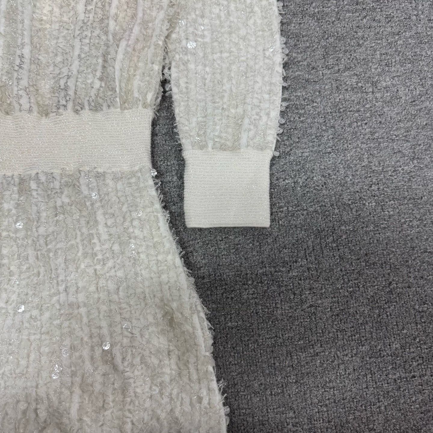 Chanel Chanel 18k Forest White Sequin Dress Size XXS / US 00 / IT 34 - 2 Thumbnail