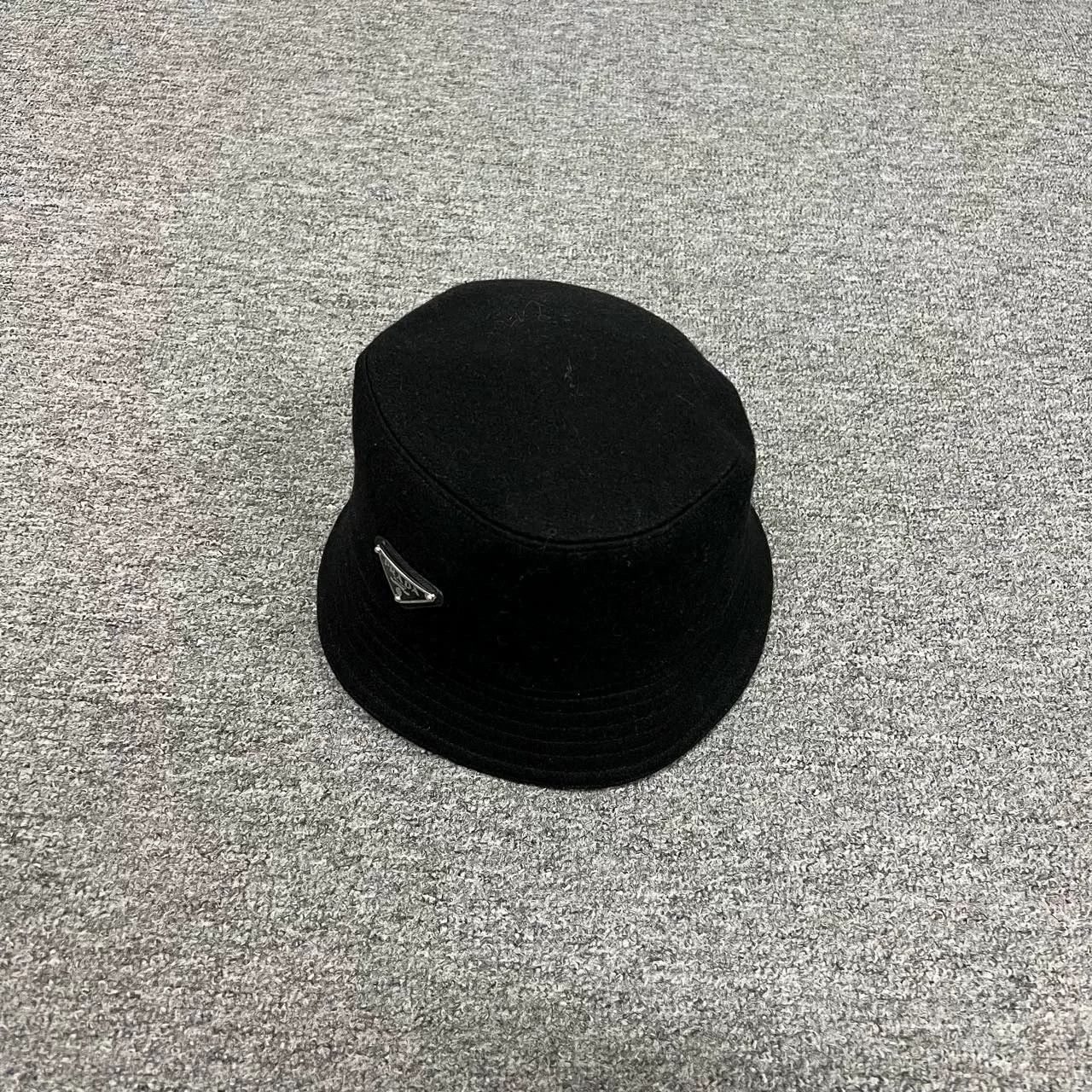 Prada Prada Triangle Logo Black Wool Fisherman Hat M Size ONE SIZE - 4 Thumbnail