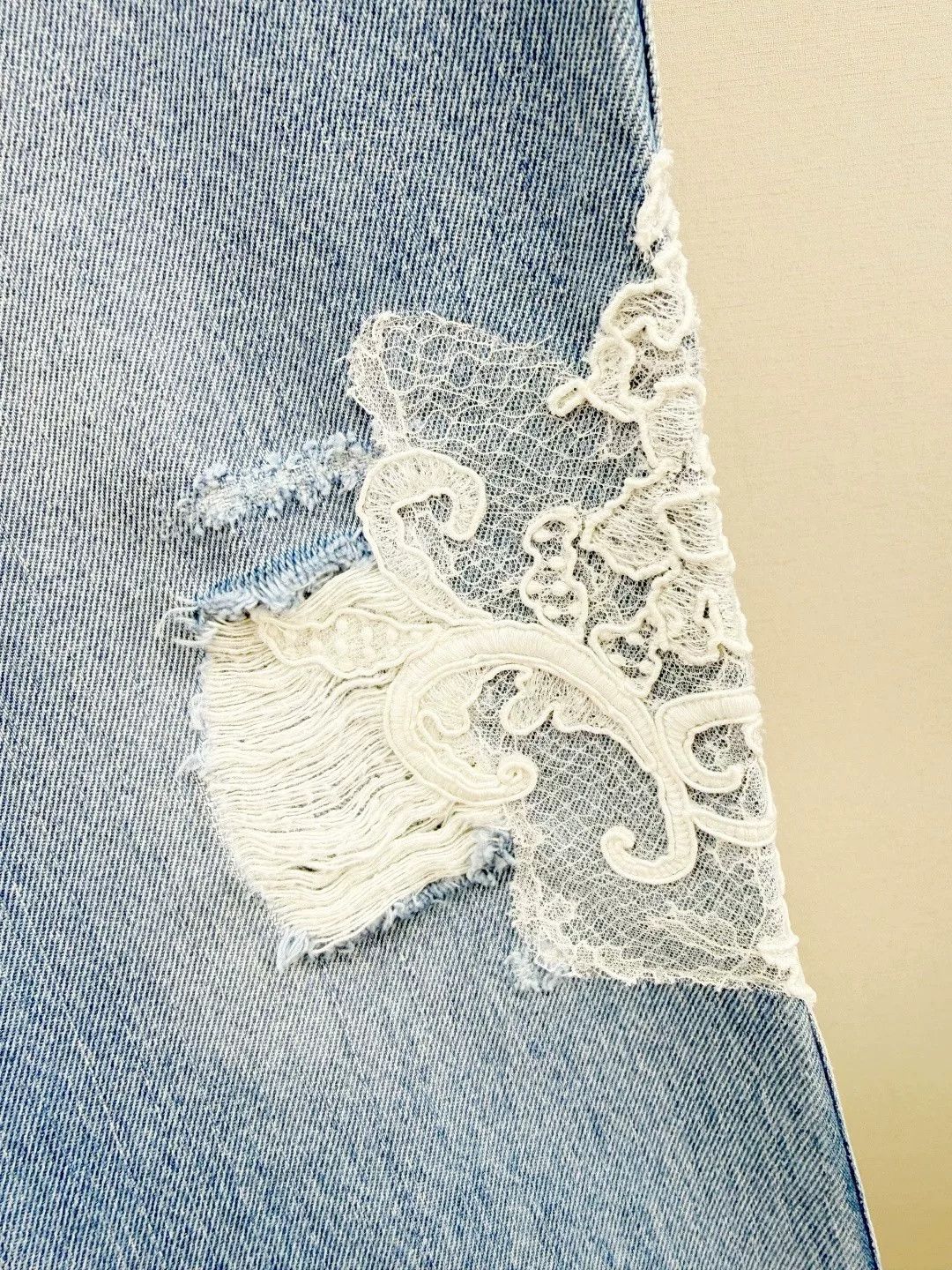 Ermanno Scervino Ermanno Scervino New Lace Panel Jeans Size 42" / US 20 - 4 Thumbnail