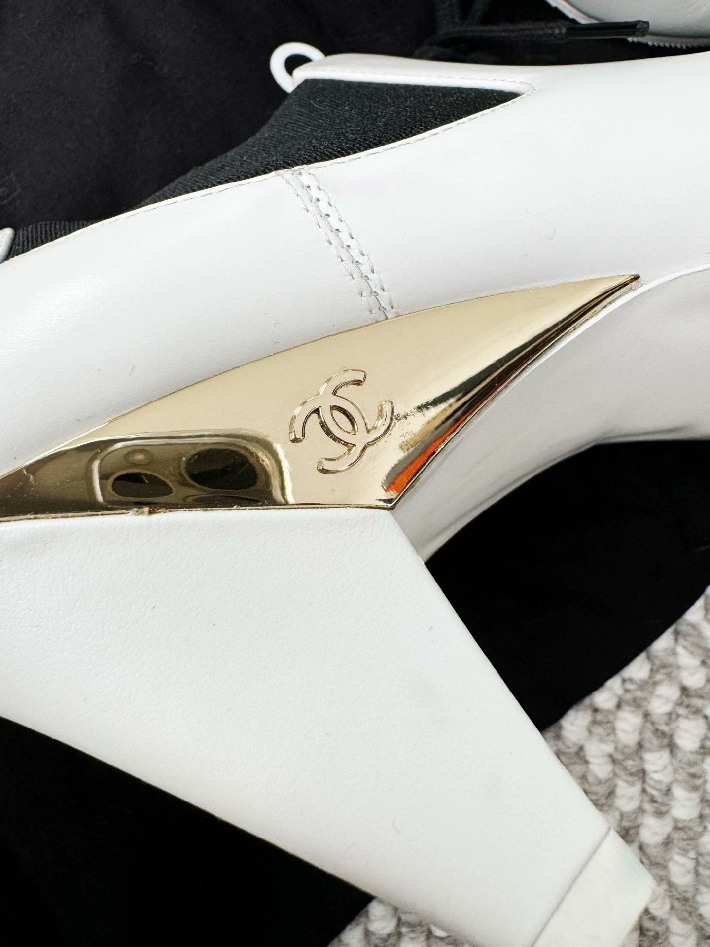 Chanel Chanel Block Heel Pumps Size US 5 / IT 35 - 3 Thumbnail